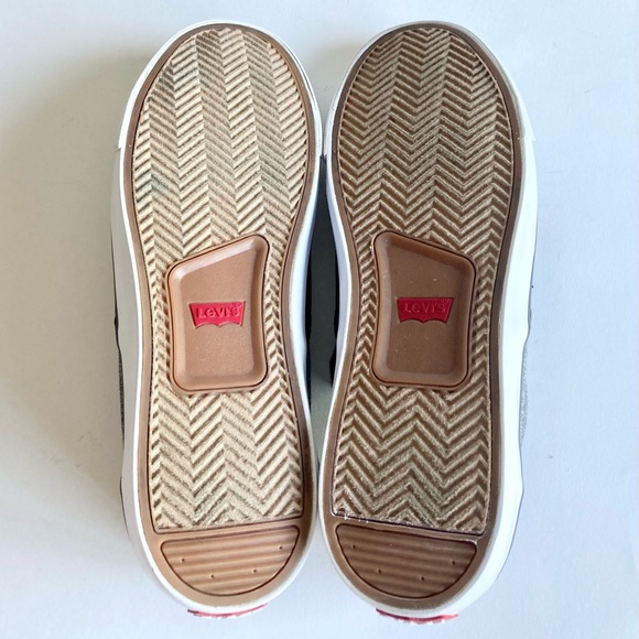 Men’s Levi’s Grey Fabric Tan Leather Rubber Outsole Low Top Sneakers size 9.5 - Picture 11 of 11